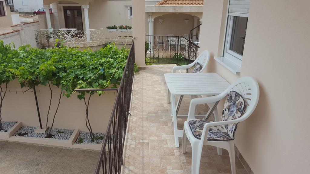 Apartments Diva Dobra Voda Kültér fotó
